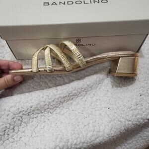 NIB Bandolino Women's Run run Heeled Sandal Gold  SIZE  8